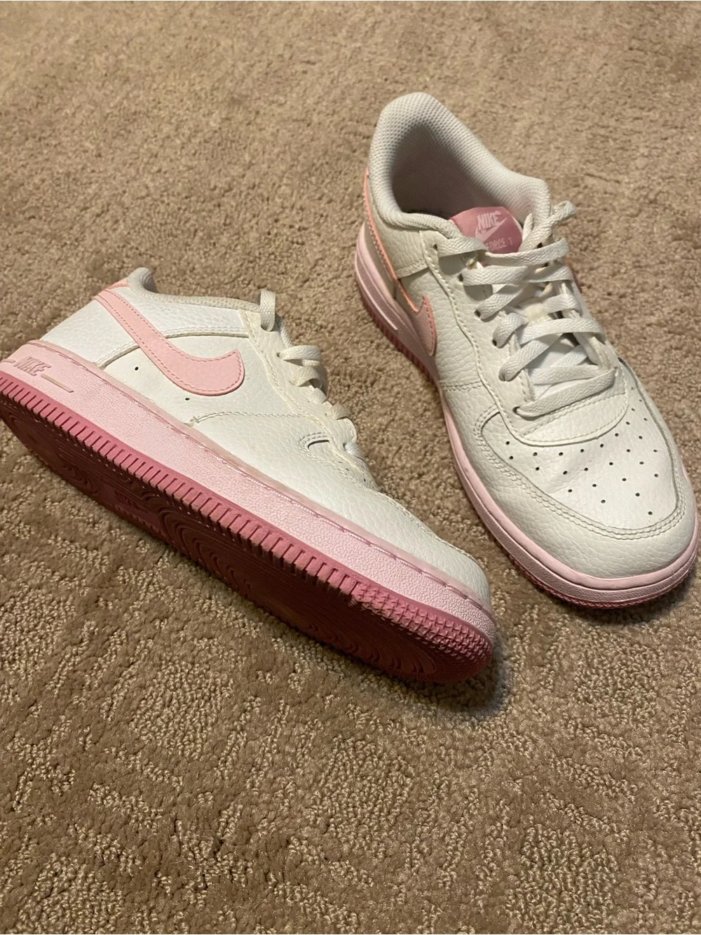 {Nike} Air Force 1 Low White Pink Foam ~ Size 3Y / EUR 35